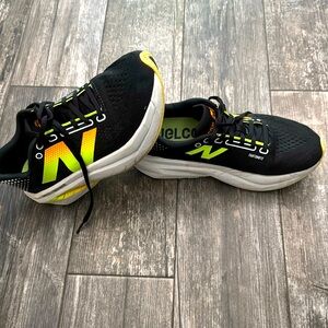 New balance fuel cell running shoe